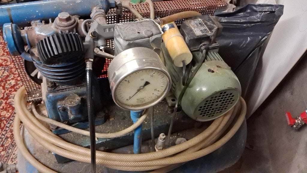 Compressor, Ophalen, Gebruikt, 6 tot 10 bar, Minder dan 200 liter/min