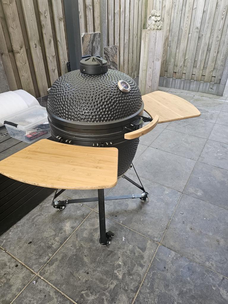 Urban Chef L Kamado BBQ incl. hoes, thermometer & accessoire, Ophalen, Gebruikt