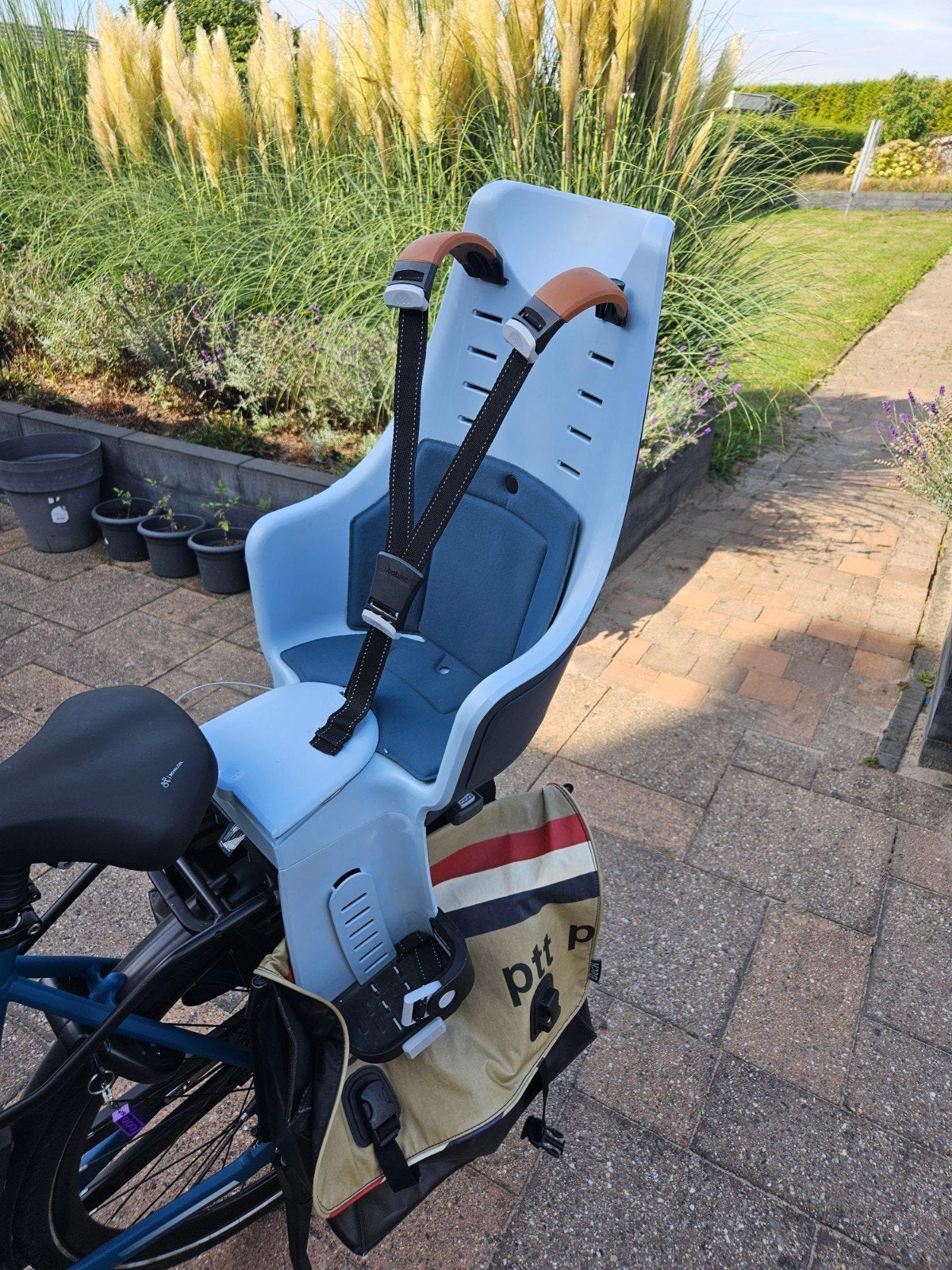 Bobike achterzitje met frame- en bagagedragerbevestiging, Fietsen en Brommers, Ophalen, Zo goed als nieuw, Achterzitje, Bobike