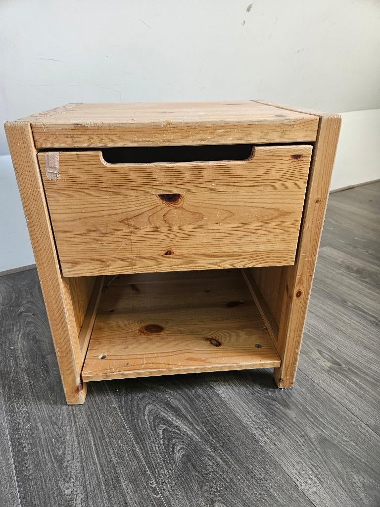 Leuk stevig houten nachtkastje, Ophalen, Hout, Minder dan 45 cm, 55 tot 70 cm