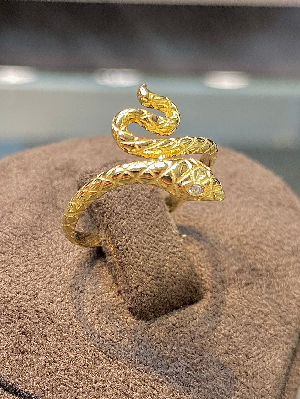 14k Gouden Slangenring, 18 tot 19, Nieuw, Ophalen of Verzenden, Dame