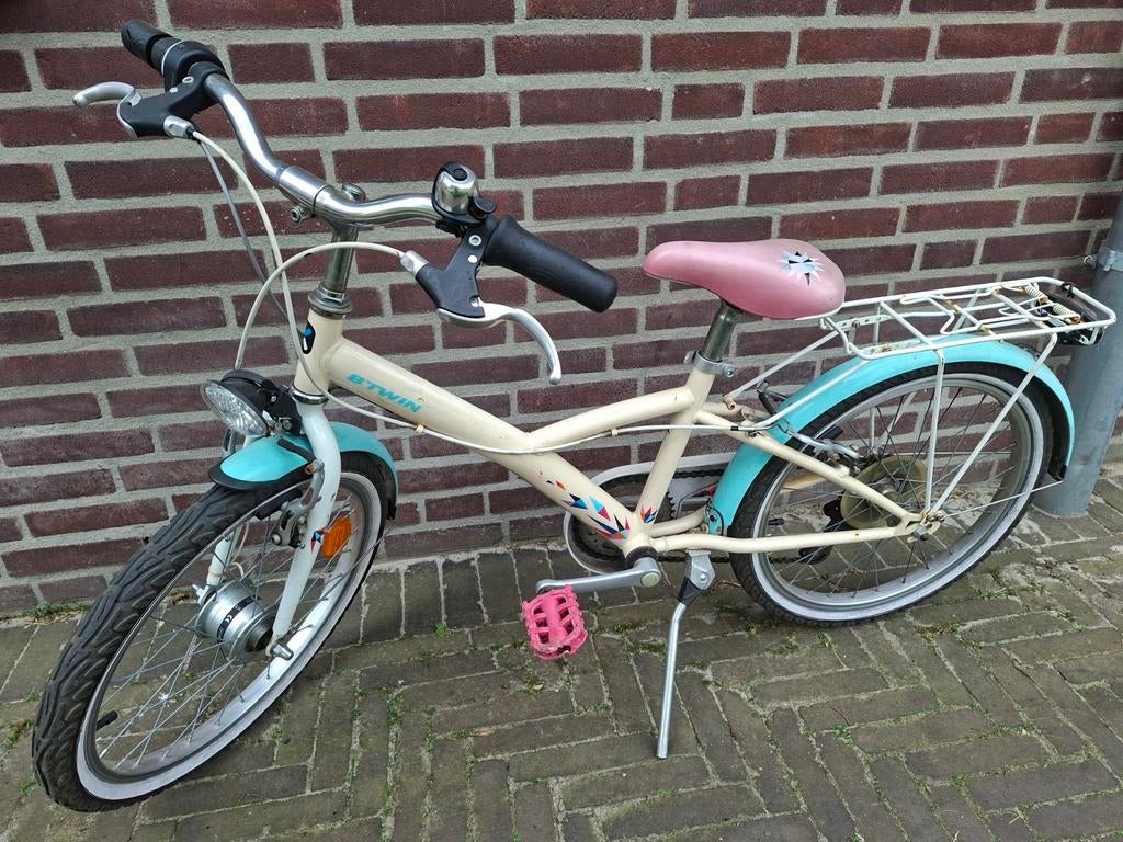 B'Twin kinderfiets 20 inch met 6 versnellingen en naafdynamo, Ophalen, Gebruikt, Velgrem, Handrem