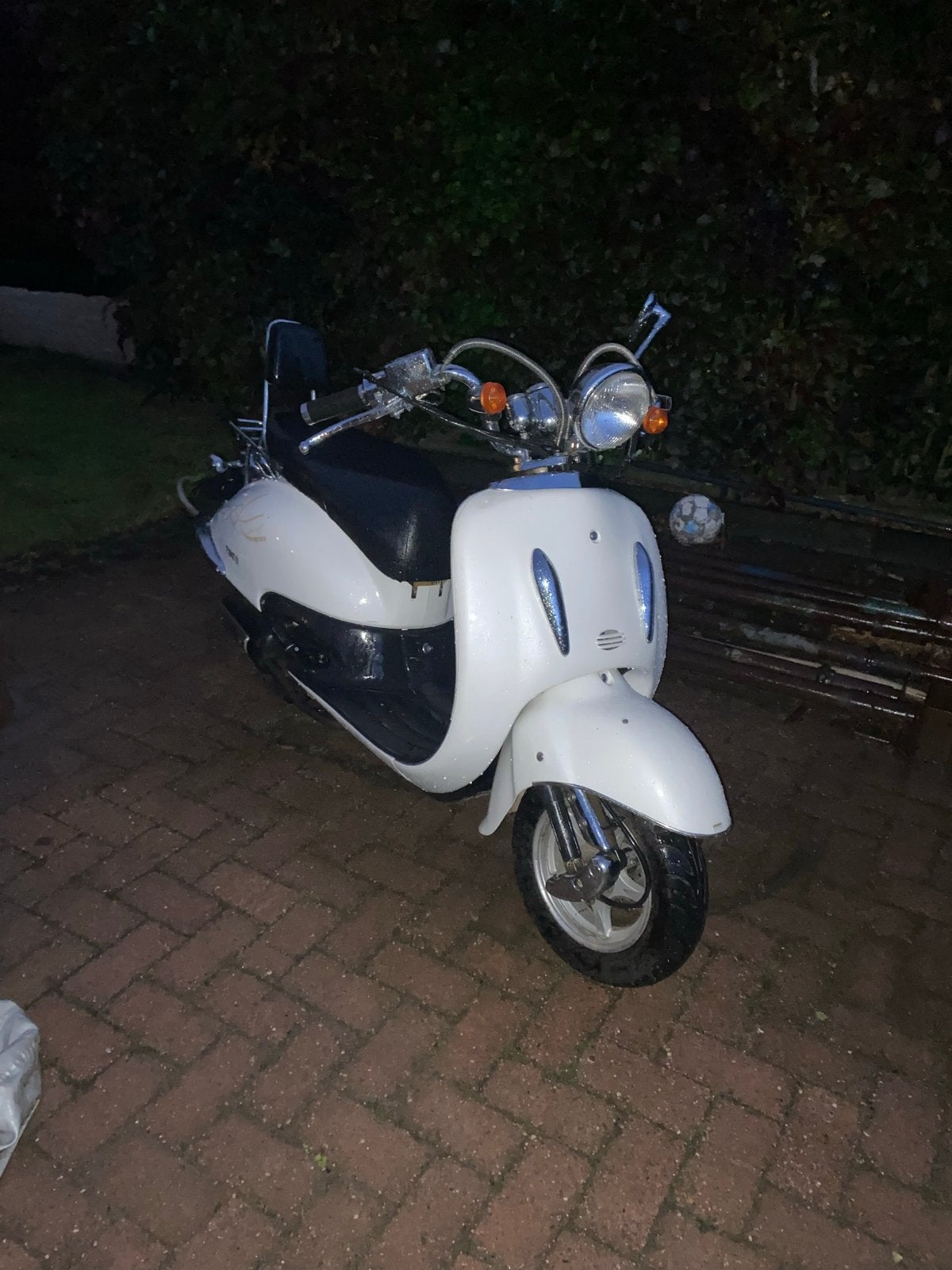 Retro scooter - Buddy slot kapot, 40 km/u, extra rolletjes, Ophalen, Gebruikt