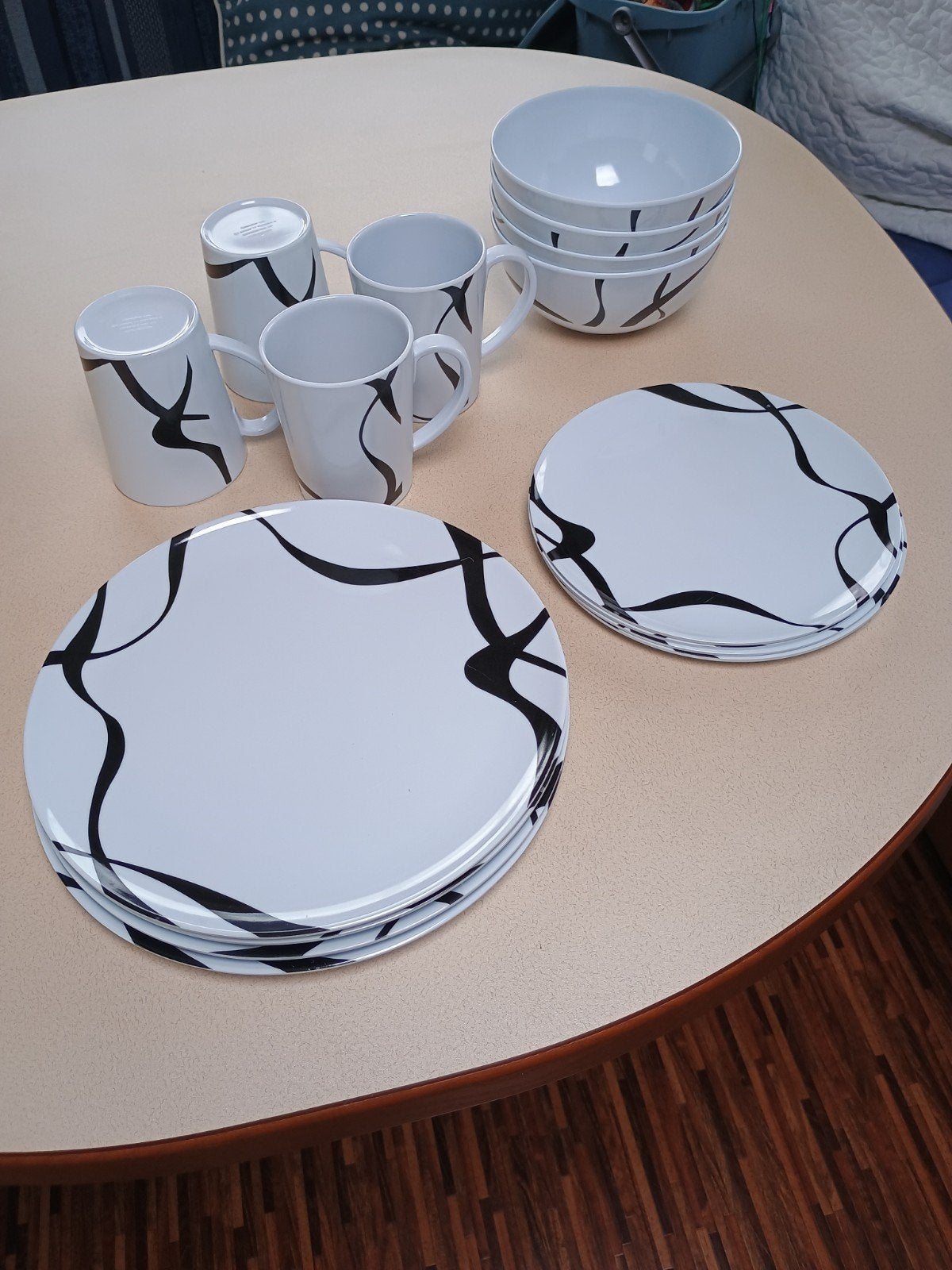 Camping servies wit-zwart, Caravans en Kamperen, Ophalen of Verzenden, Gebruikt