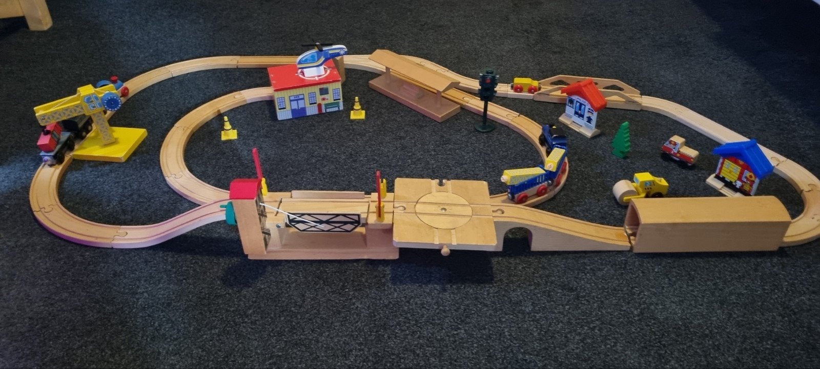 Houten trein rails met treintjes en nog meer zie foto's, Ophalen