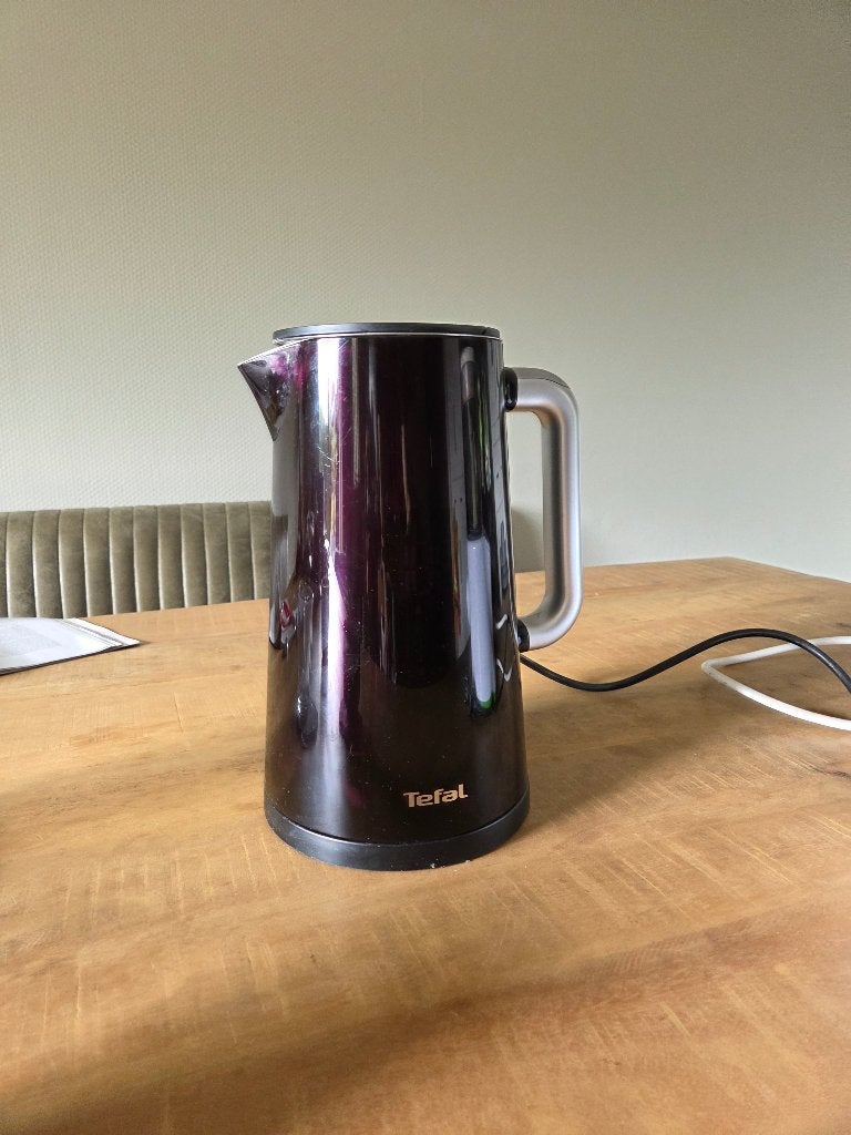 Tefal waterkoker, 1 tot 2 liter, Ophalen of Verzenden, Zo goed als nieuw, Draadloos