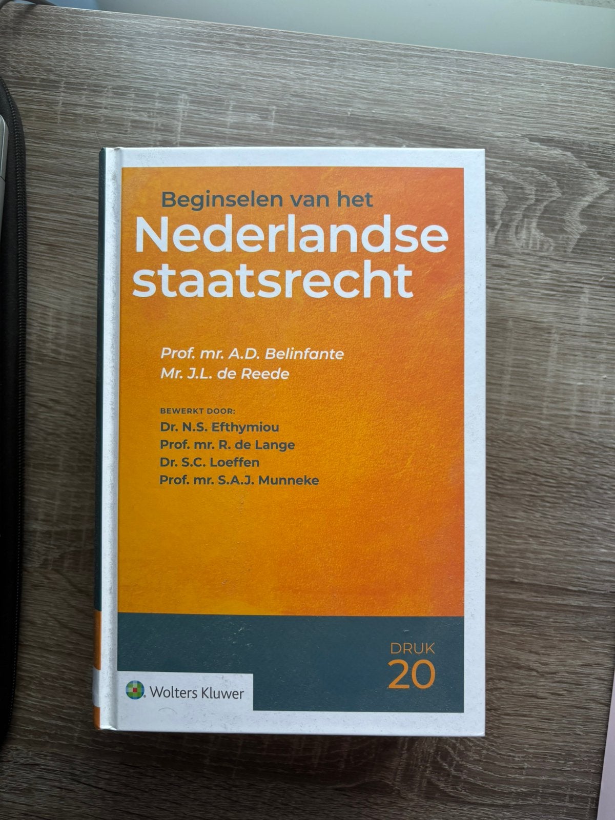 Nederlandse Staatsrecht 20e druk, Ophalen of Verzenden, Zo goed als nieuw