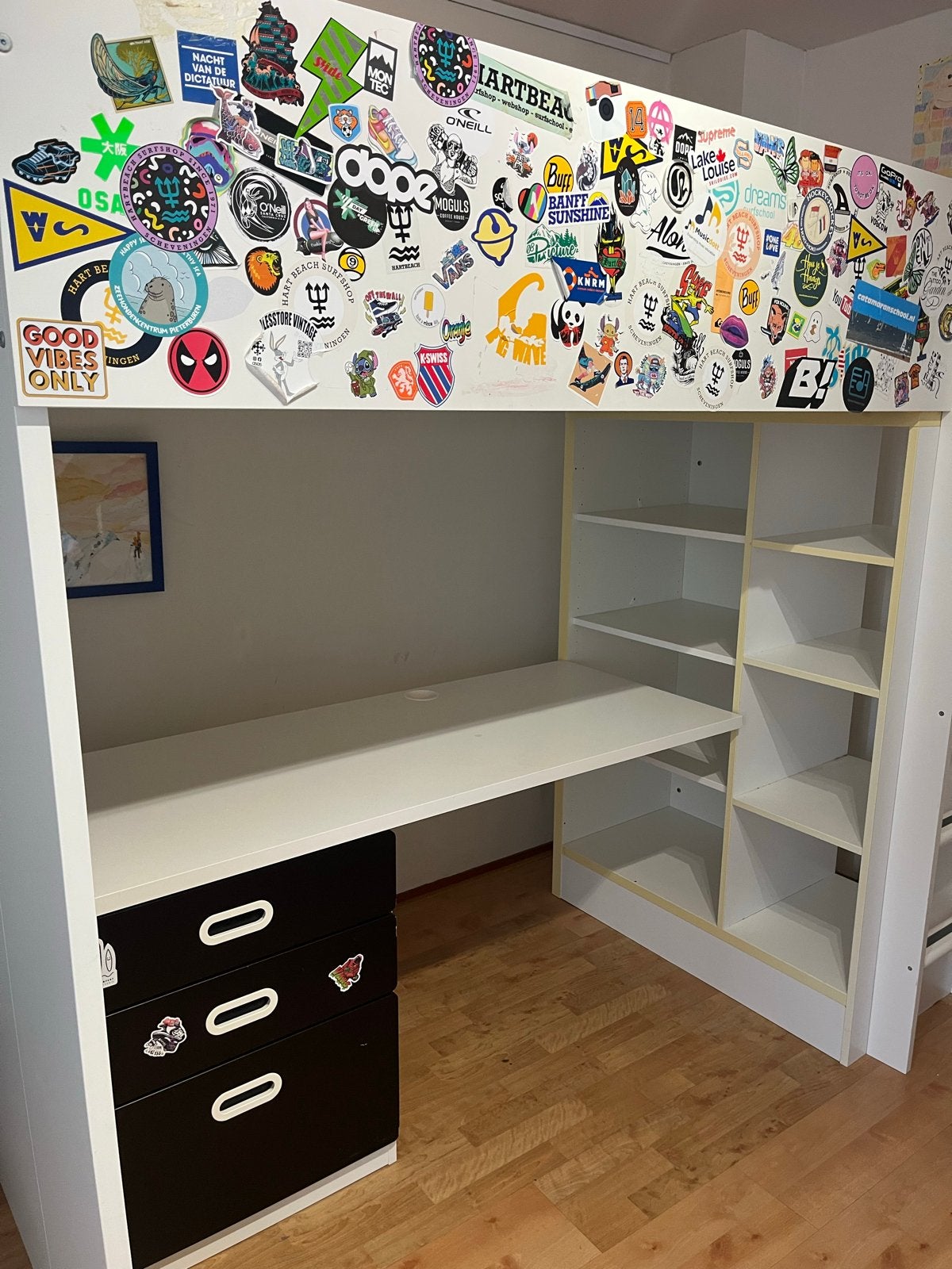 Hoogslaper met bureau en opbergruimte - Gratis af te halen, Huis en Inrichting, Slaapkamer | Bedden, Ophalen, Gebruikt, 90 cm