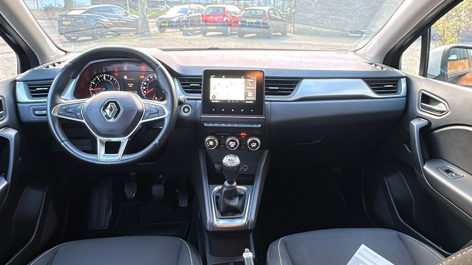 Renault CAPTUR 1.3 TCe 140 Hybride PDC Carplay voorruitverwa, Auto's, Voorwielaandrijving, 12 maanden, Gebruikt, Euro 6