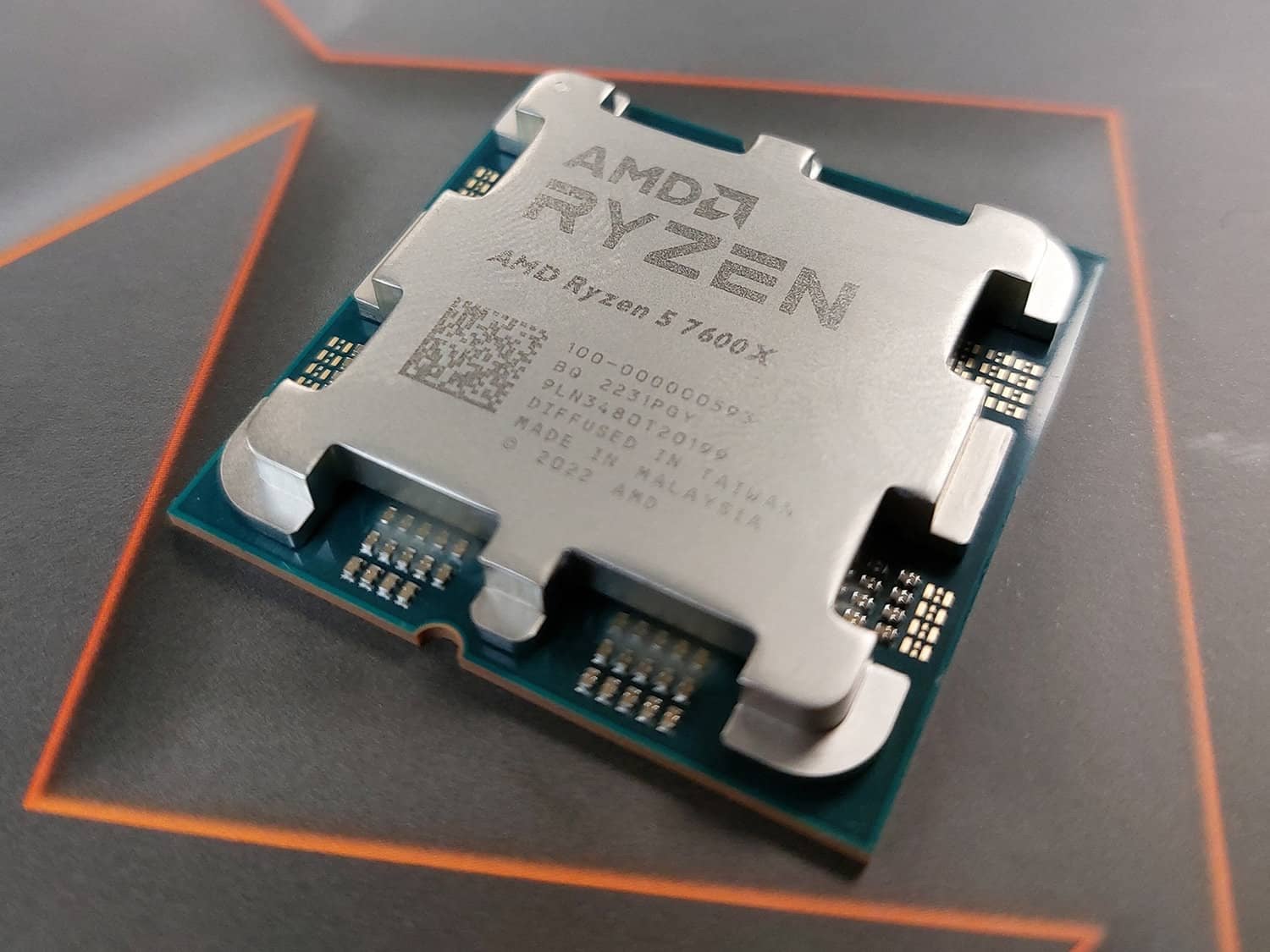 AMD Ryzen 5 7600X Processor, Computers en Software, Processors, Ophalen of Verzenden, Zo goed als nieuw, 6-core, 4 Ghz of meer