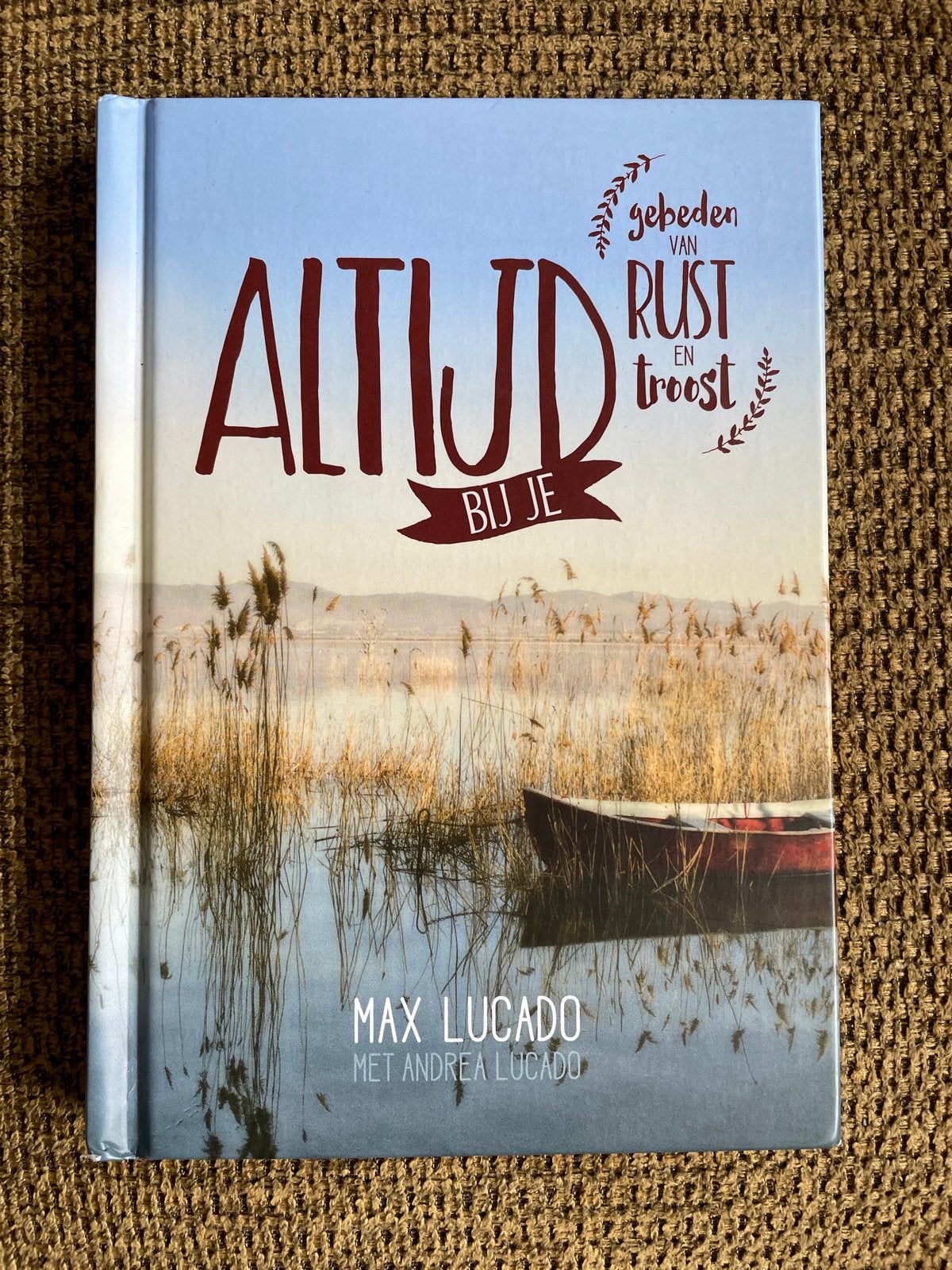 Max Lucado / Andrea Lucado - Altijd bij je, Andrea Lucado; Max Lucado, Christendom | Protestants, Ophalen of Verzenden, Zo goed als nieuw