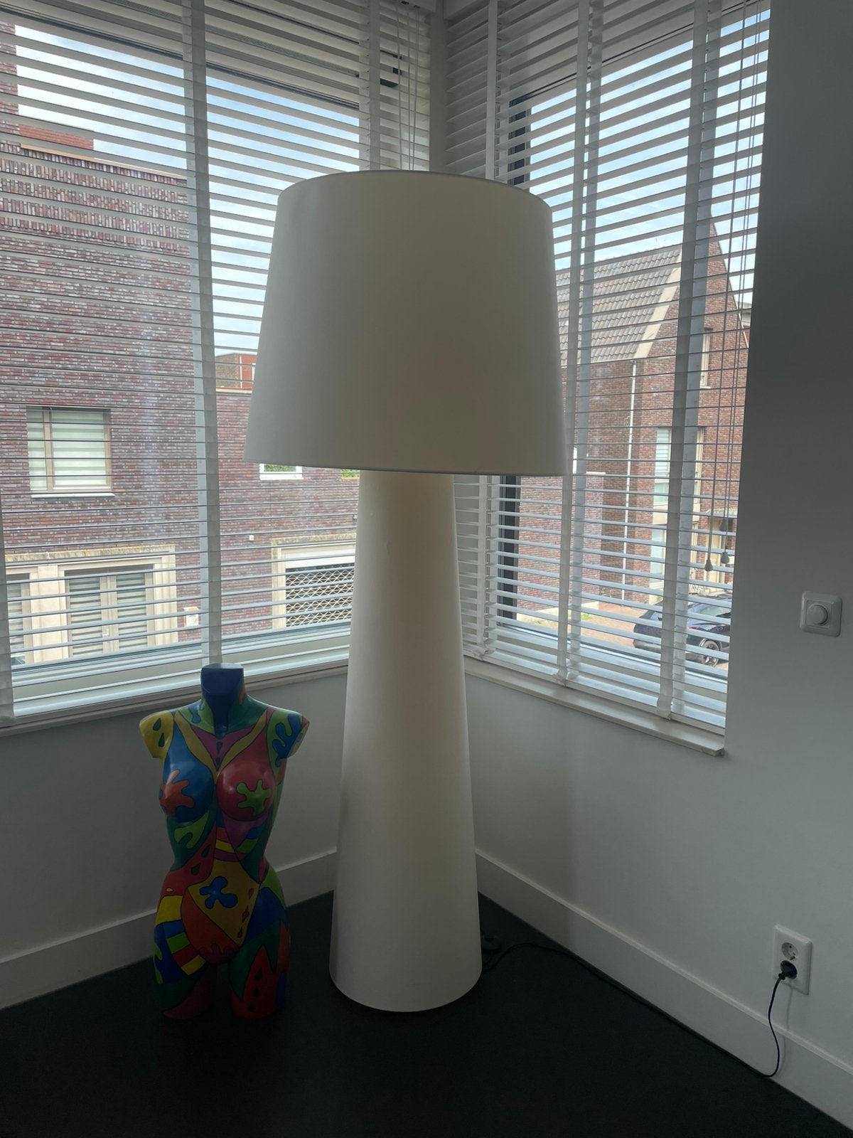 Design Big Shadow Vloerlamp voor € 75,-, Ophalen, Gebruikt, Design, Stof