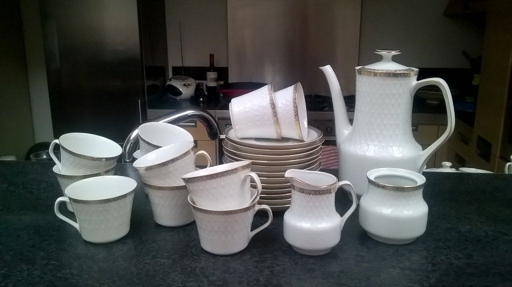 Theeservies, Ophalen