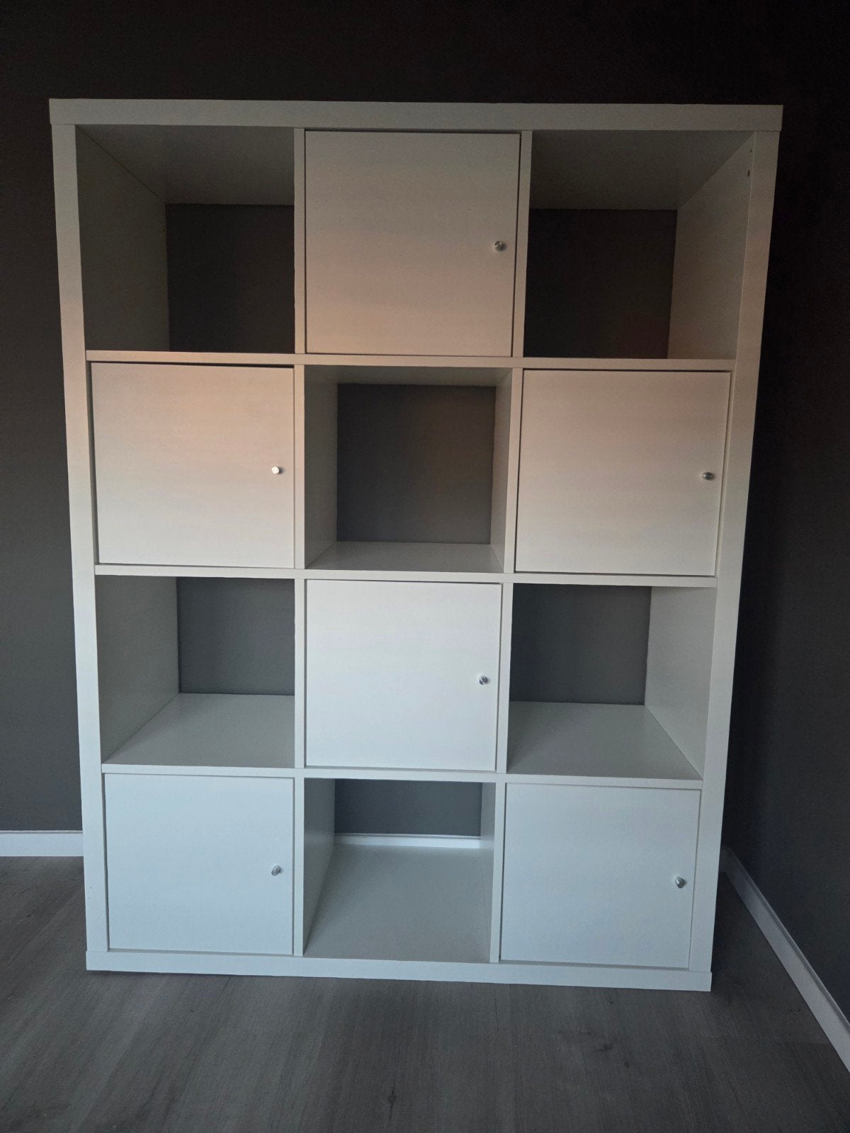 IKEA Kallax kast met deuren - Wit, Overige materialen, 100 tot 150 cm, Modern, Functioneel, 25 tot 50 cm