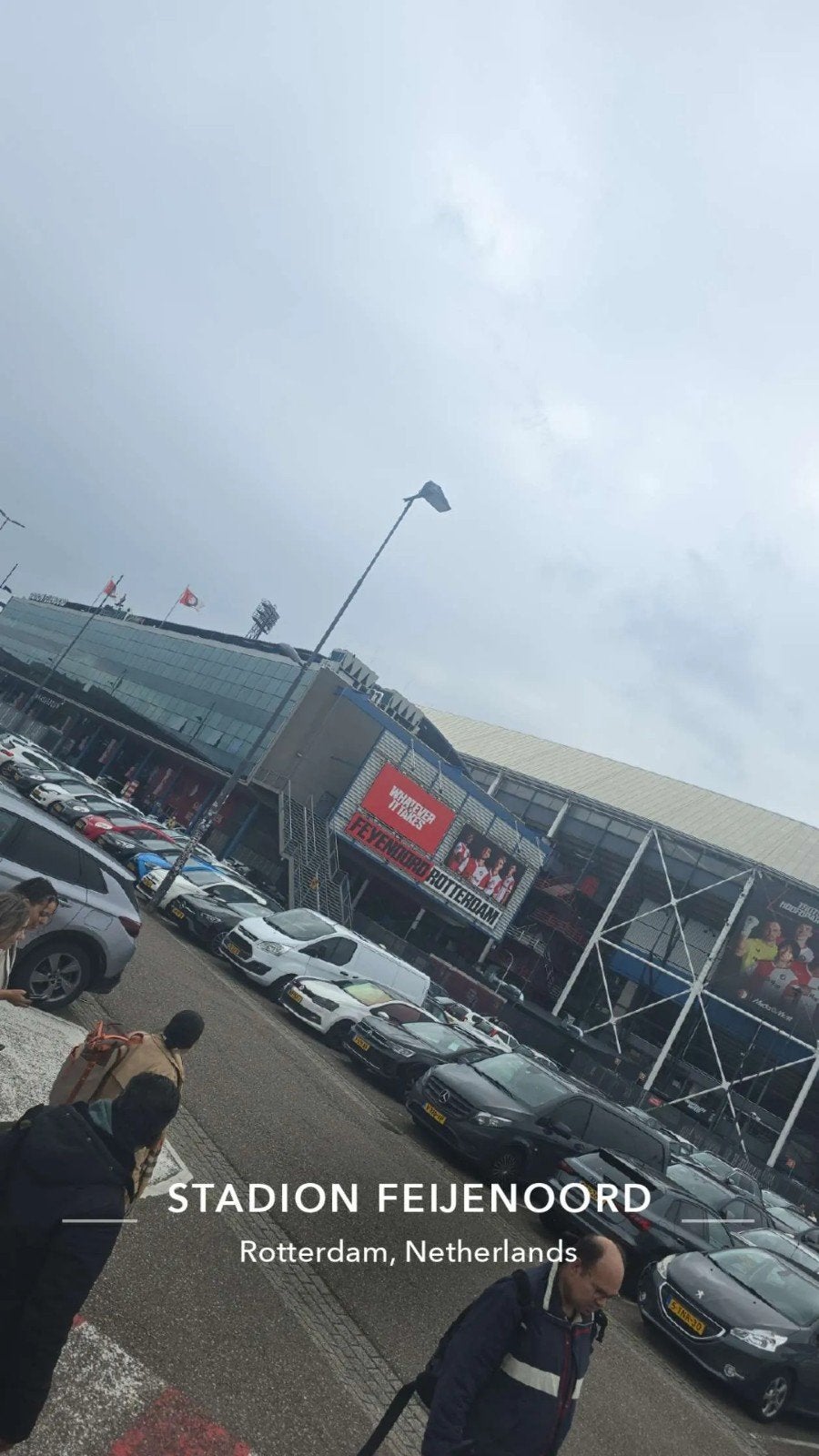 Feyenoord seizoenkaart gezocht, Tickets en Kaartjes, Sport | Voetbal, Seizoenskaart, Eén persoon, Augustus