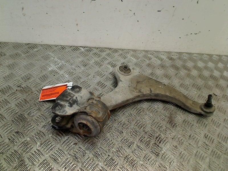 Draagarm Rechts Voor Volvo V70 (BW) (2010-01/2014-12), Gebruikt, Siegburger Straße 229, Köln 50679, , Duitsland, Info@volvocars.com