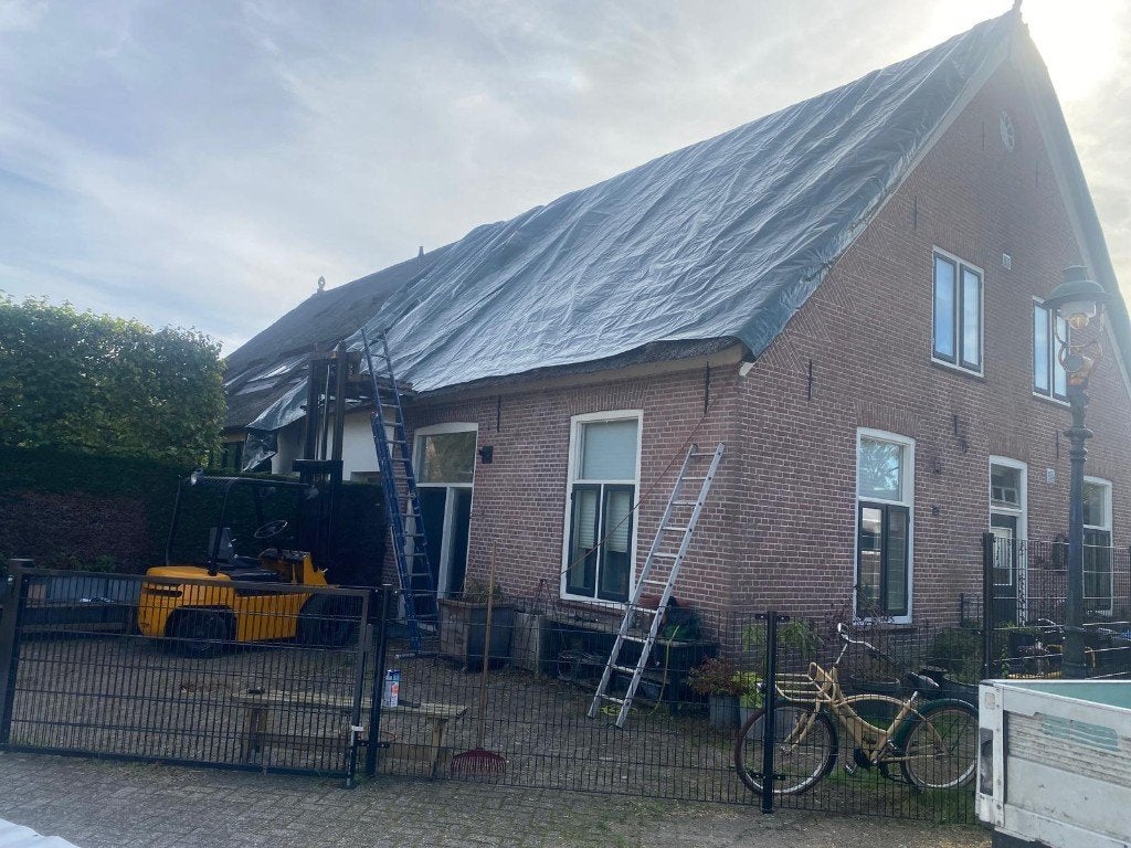 Dakzijl 400 m2 / boerderij rieten dak dakzijl