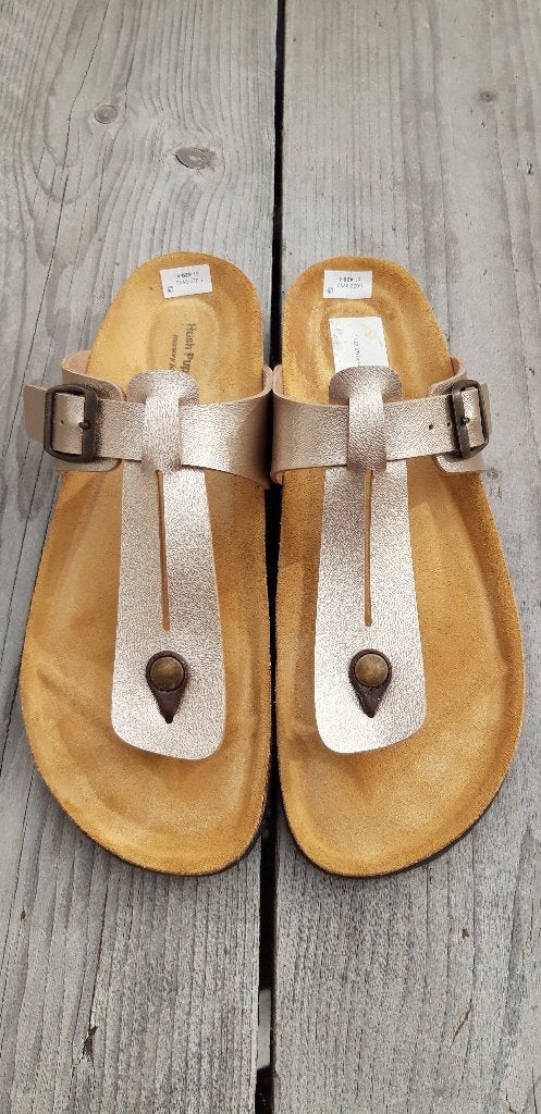 Gouden Hush Puppies Teenslippers (Maat 42) / Nieuw!, Slippers, Overige kleuren, Ophalen of Verzenden, Zo goed als nieuw