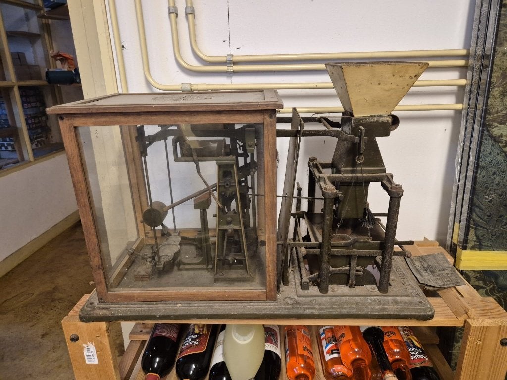Antieke mechanische weeg- en doseermachine uit 1942 B lammer, Antiek en Kunst, Ophalen