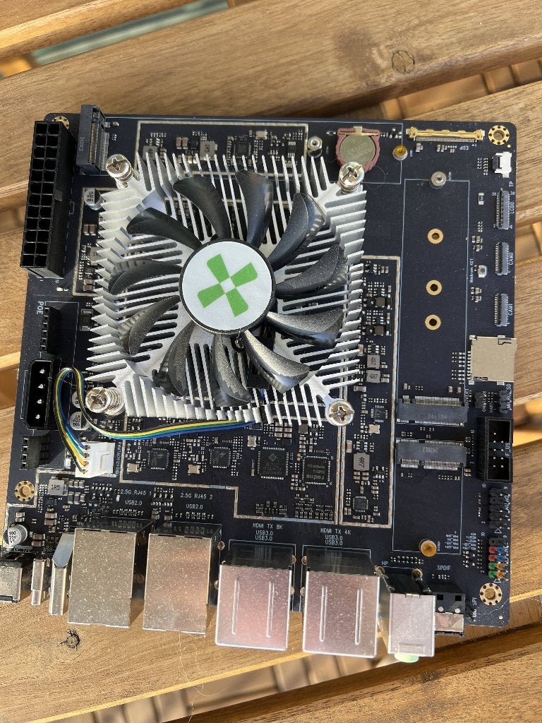 Radxa ROCK 5 ITX+ SBC with 24GB DDR5, Computers en Software, Computerbehuizingen, Ophalen of Verzenden, Zo goed als nieuw