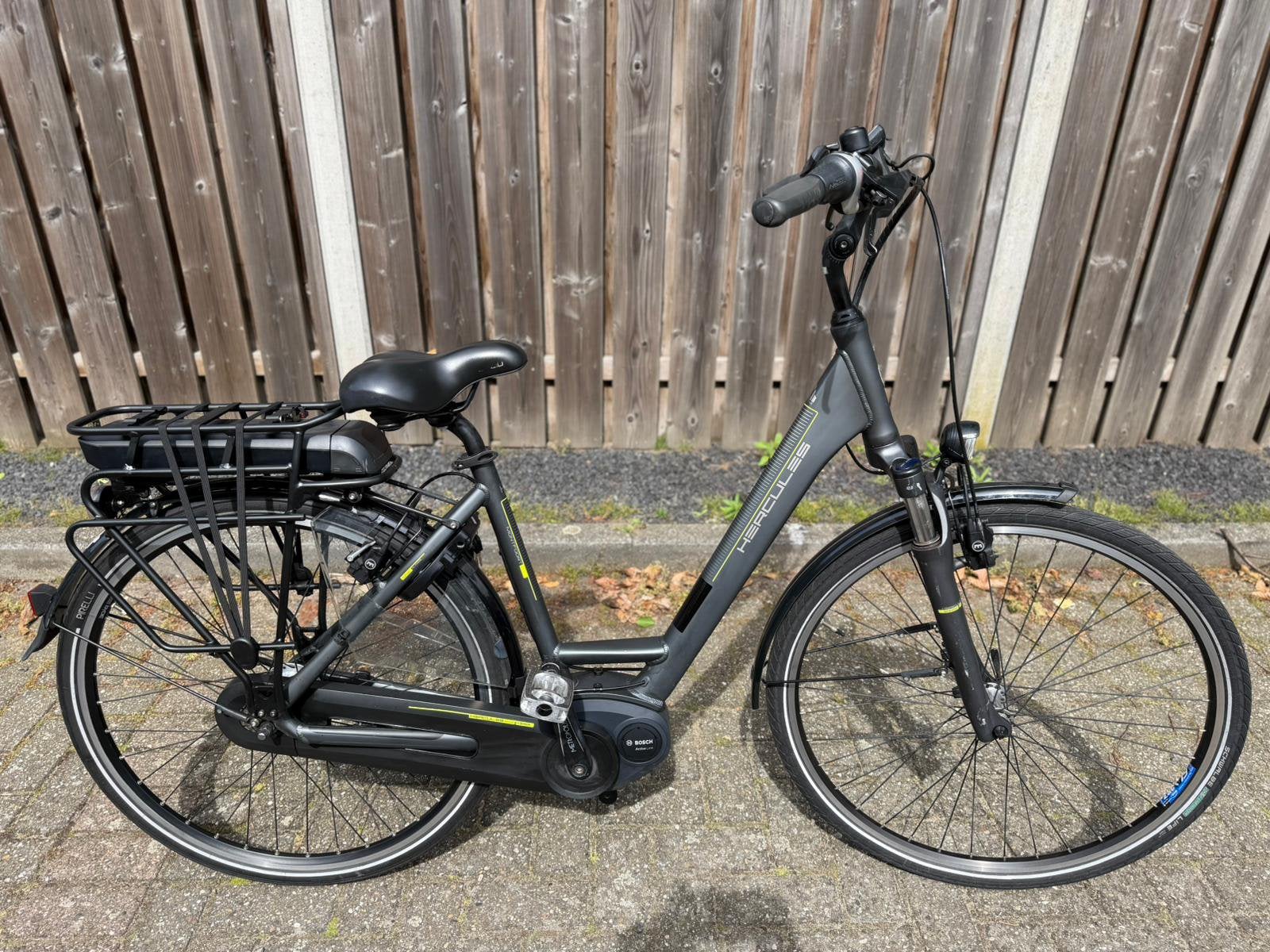 Electrische Hercules bosch middenmotor fiets, Zo goed als nieuw, 47 tot 51 cm, 50 km per accu of meer, Ophalen