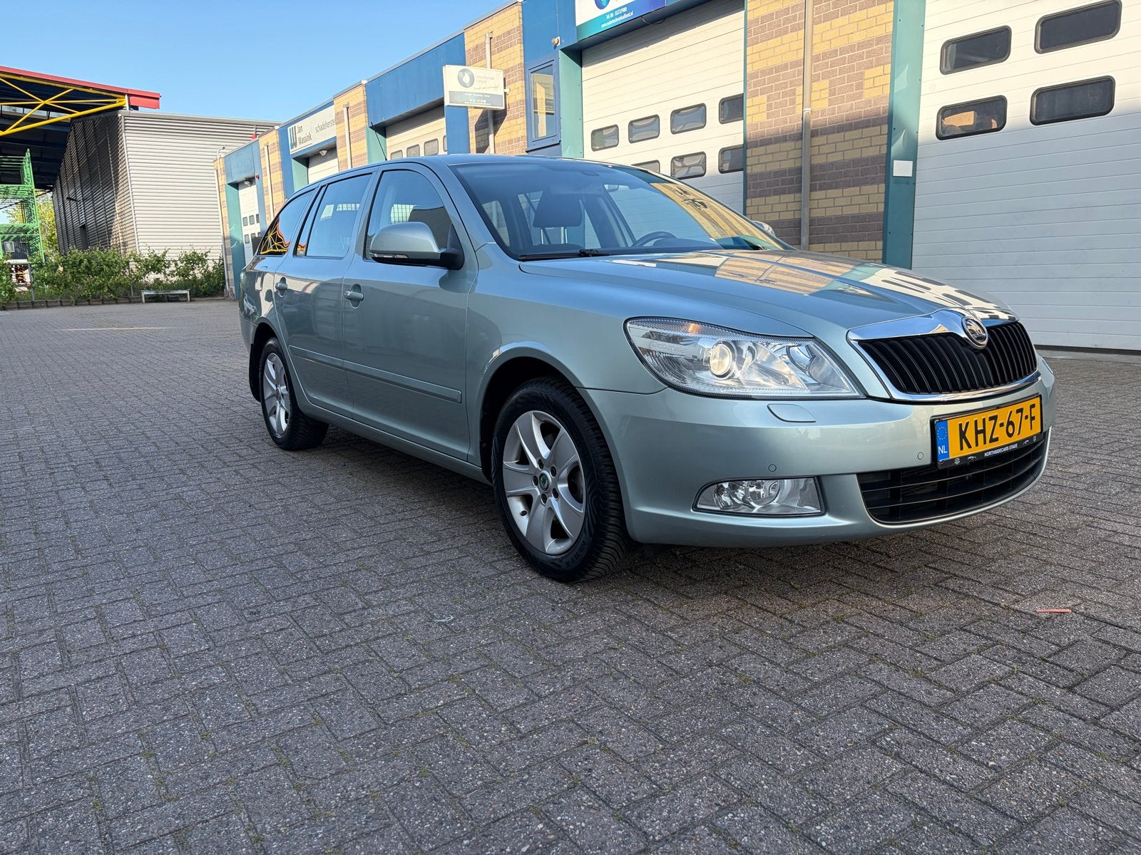 Skoda Octavia 1.8 TSI benzine automaat (Kenteken: KHZ-67-F), Auto's, Skoda, Bedrijf, Te koop, ABS, Airbags, Airconditioning, Alarm