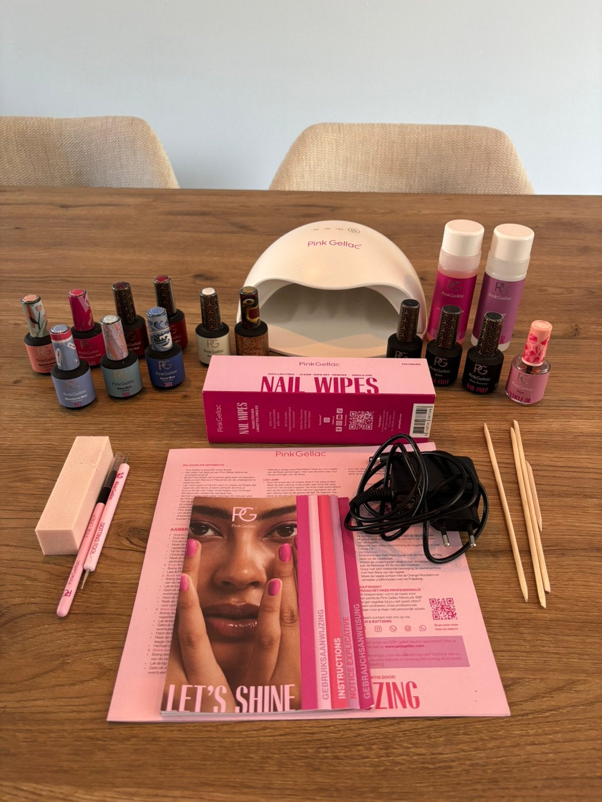Pink Gellac set, Sieraden, Tassen en Uiterlijk, Ophalen, Gebruikt, Overige kleuren, Handen en Nagels