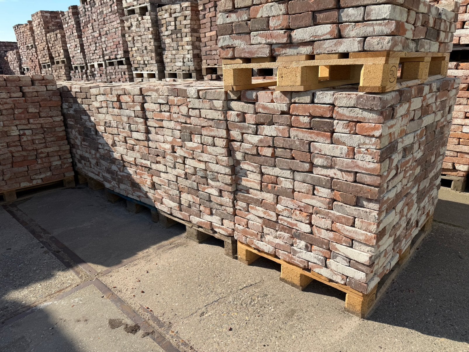 7500 stuks waalformaat vormbak metsel steen 20x5x10cm., Ophalen, Gebruikt, Overige typen, Info@walstra.nl