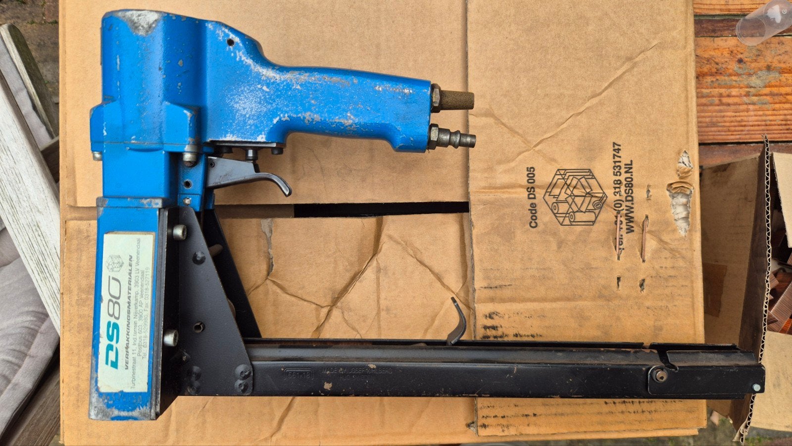 Josef Kihlberg DS80 Pneumatische Tackermachine met nieten, Ophalen of Verzenden, Gebruikt, Tacker/nietmachine, Overige merken