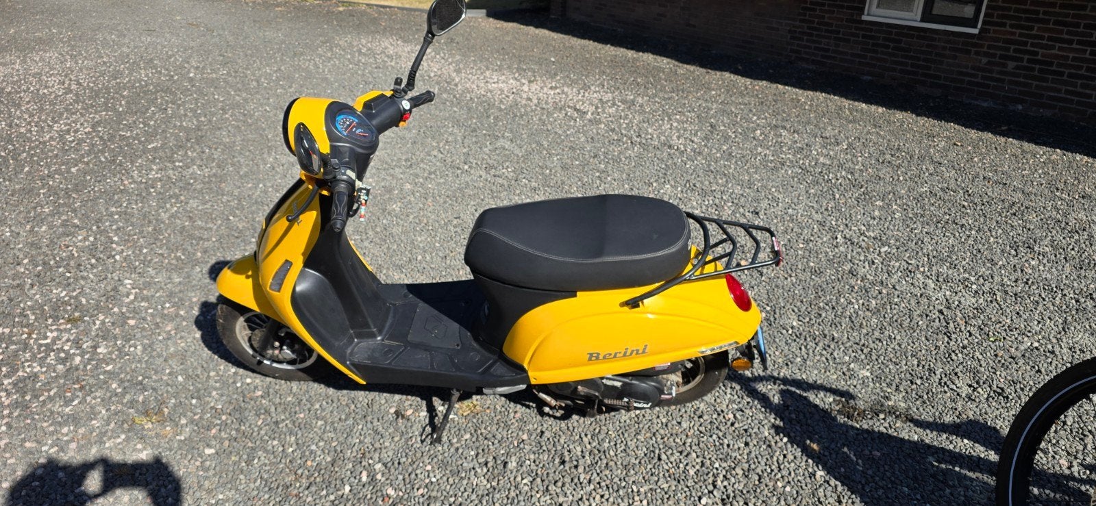 Berini Retro Scooter 50cc Geel | Lage km-stand | Rijklaar, Fietsen en Brommers, Ophalen, Gebruikt, Berini, Benzine