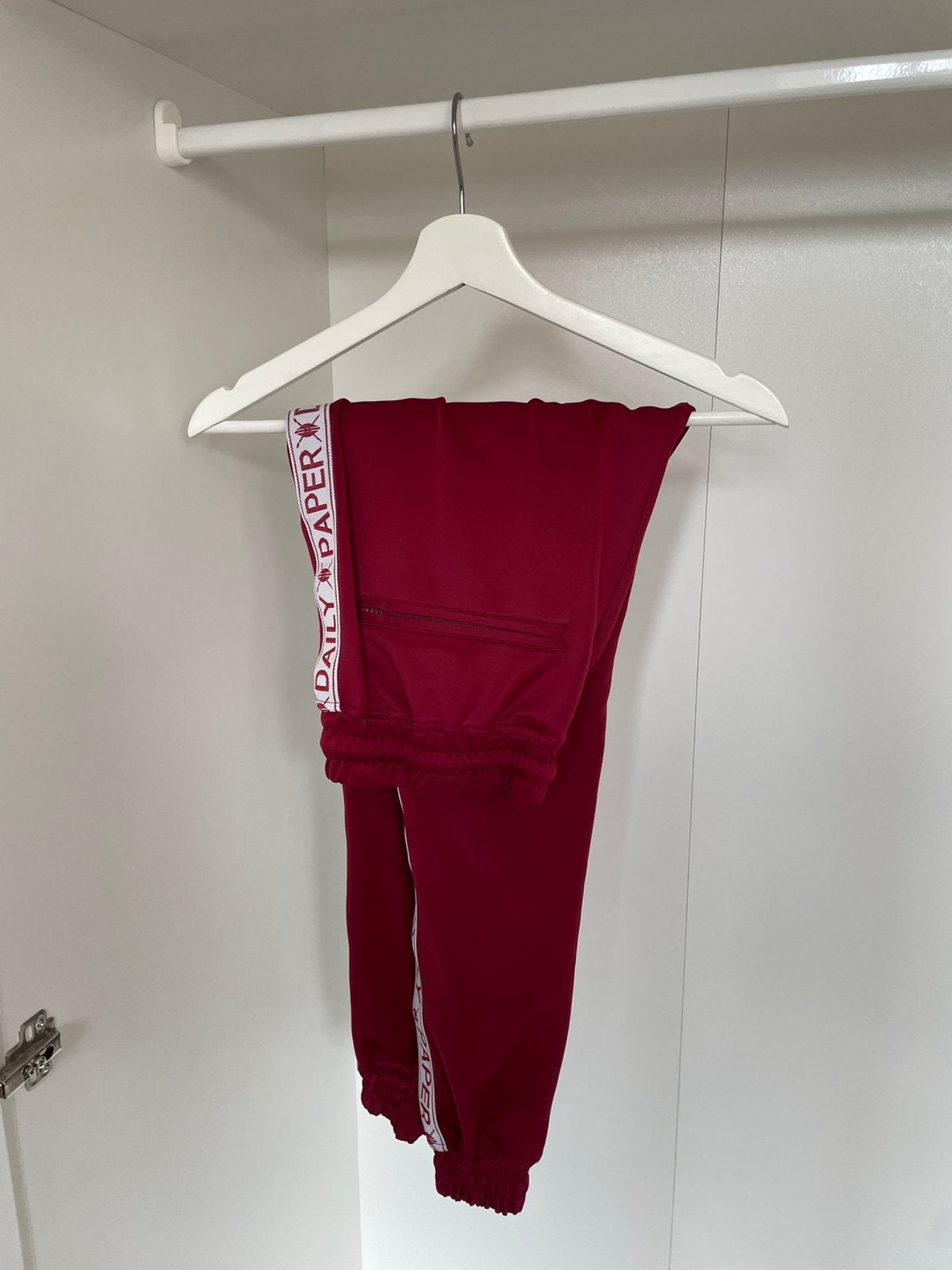Daily paper jogging broek maat xs rood, Ophalen of Verzenden, Zo goed als nieuw, Maat 34 (XS) of kleiner, Lang