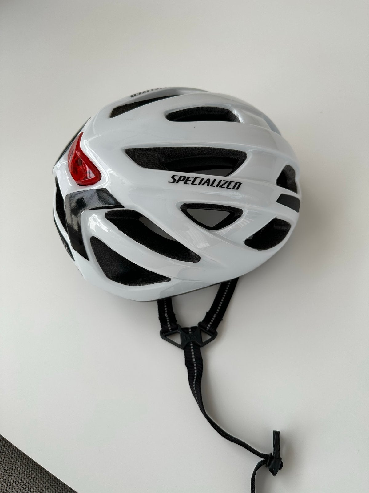 Specialized Centro LED fietshelm M/L wit, Fietsen en Brommers, Fietsaccessoires | Fietshelmen, Zo goed als nieuw, Heer of Dame