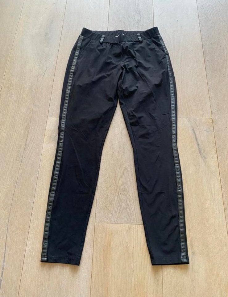 Studio anneloes M travel, Kleding | Dames, Broeken en Pantalons, Maat 38/40 (M), Zwart, Ophalen of Verzenden, Zo goed als nieuw