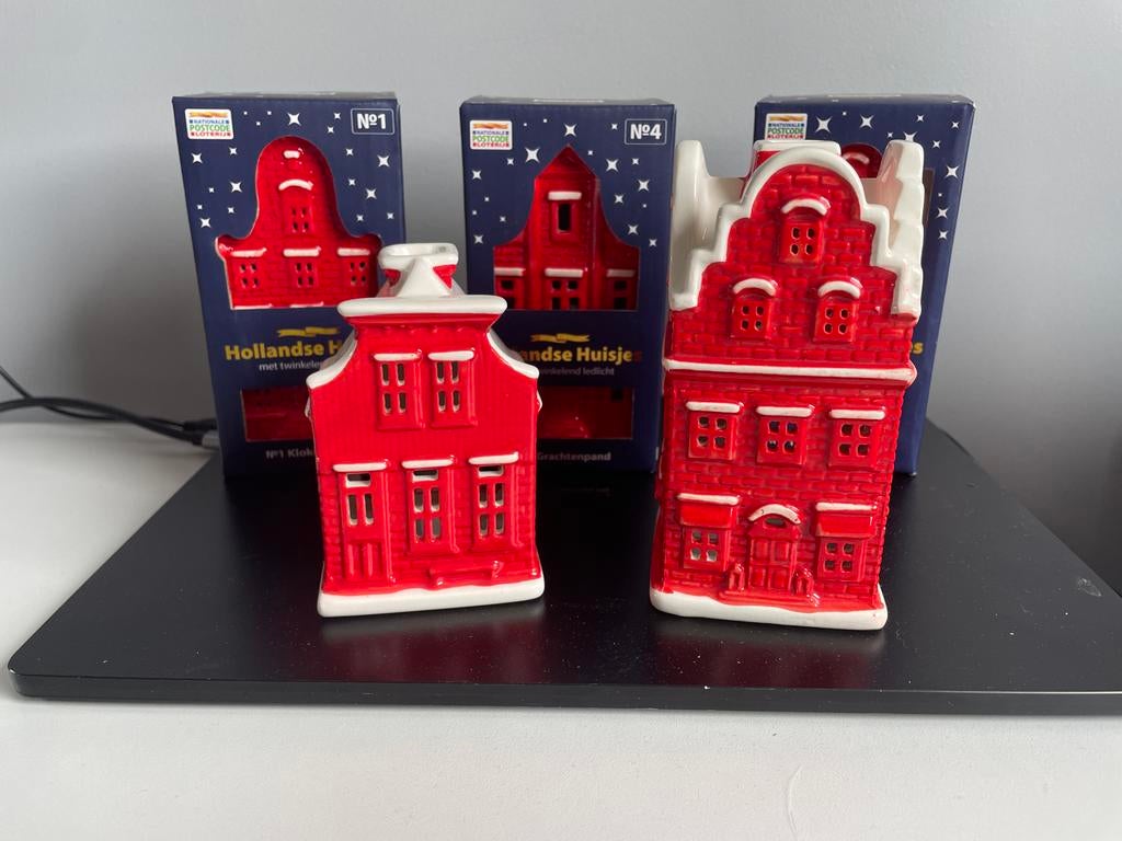 Postcodeloterij huisjes - Nrs 1, 4, 6, 7 (2x), Verzamelen, Overige Verzamelen, Ophalen of Verzenden, Zo goed als nieuw