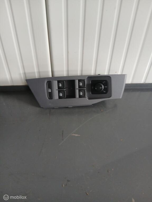 Combischakelaar ramen 2G1867255 /VW- AO572025, Auto-onderdelen, Gebruikt, Ophalen of Verzenden