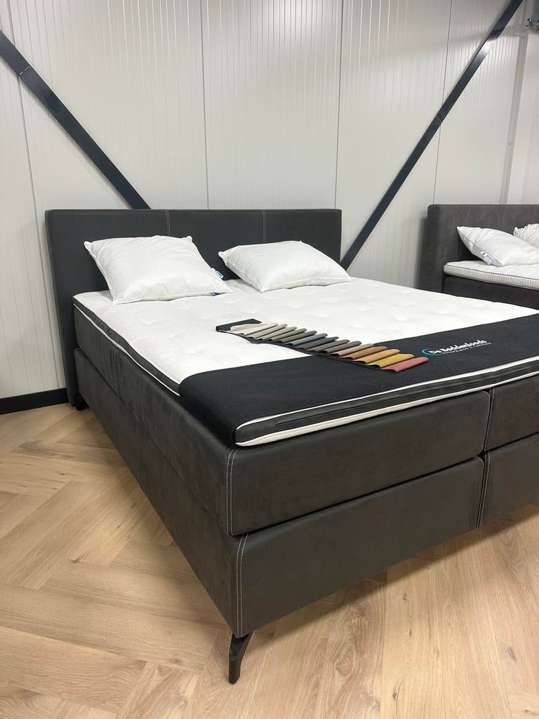 Bed/ Boxspring van €1949,- voor €1799,-, Verzenden, Tweepersoons, Zo goed als nieuw, 180 cm
