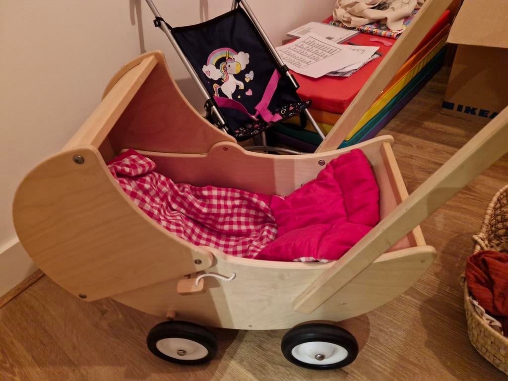 Poppenwagen hout, Ophalen of Verzenden, Gebruikt, Duw- of Trekspeelgoed