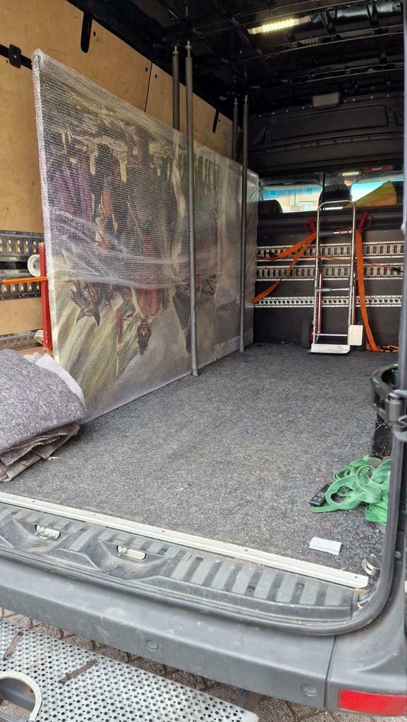 Foto 4 van Meubeltransport, kunstvervoer, regionaal / internationaal