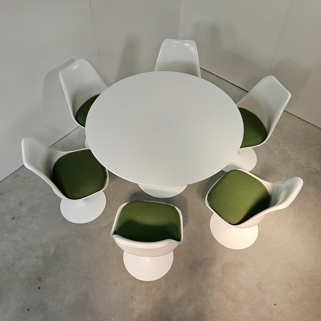 Gerestaureerd vintage Knoll eetkamerset, Eero Saarinen, Ophalen of Verzenden, Zo goed als nieuw, Vintage, 6 tot 8 stoelen