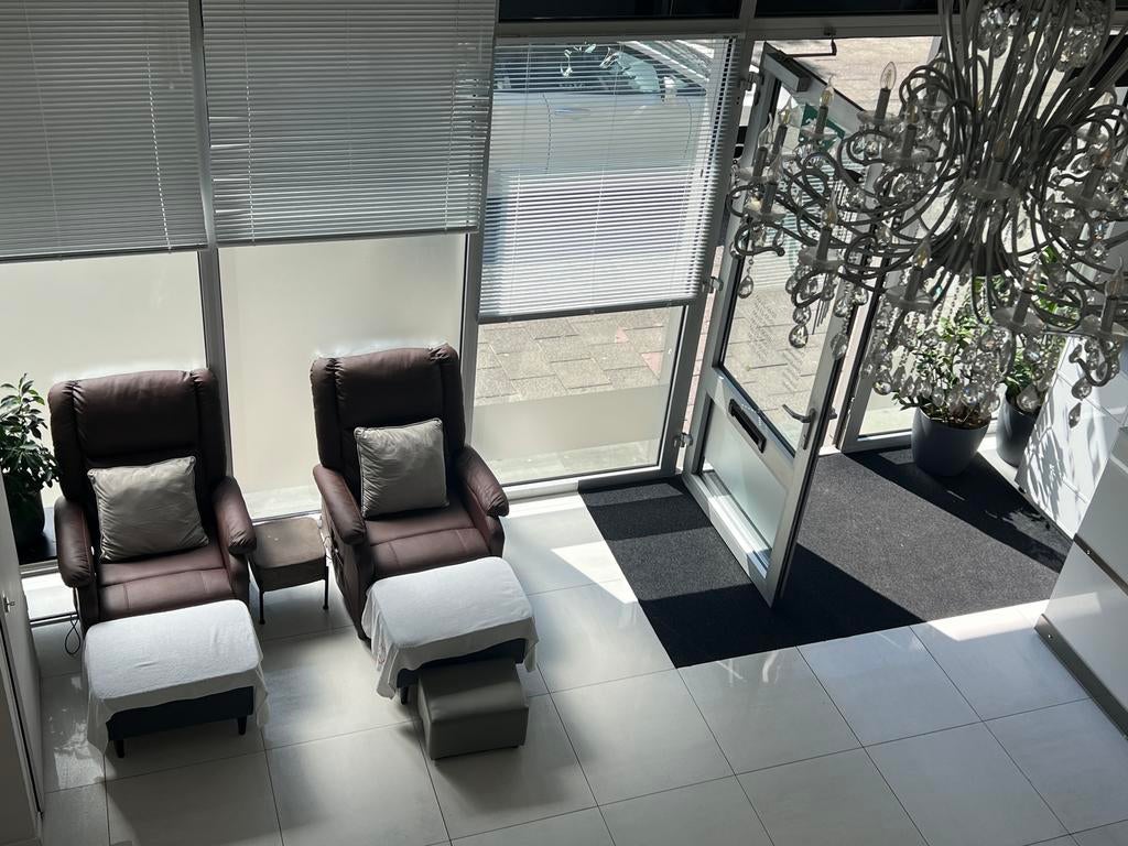 Foto 2 van NEW! Massagesalon‍️💆🏼‍♀️ Laan op zuid 790