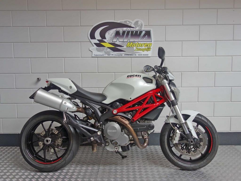 DUCATI M 796 (bj 2011), DUCATI, 2 cilinders, Motorrijbewijs A, Bedrijf