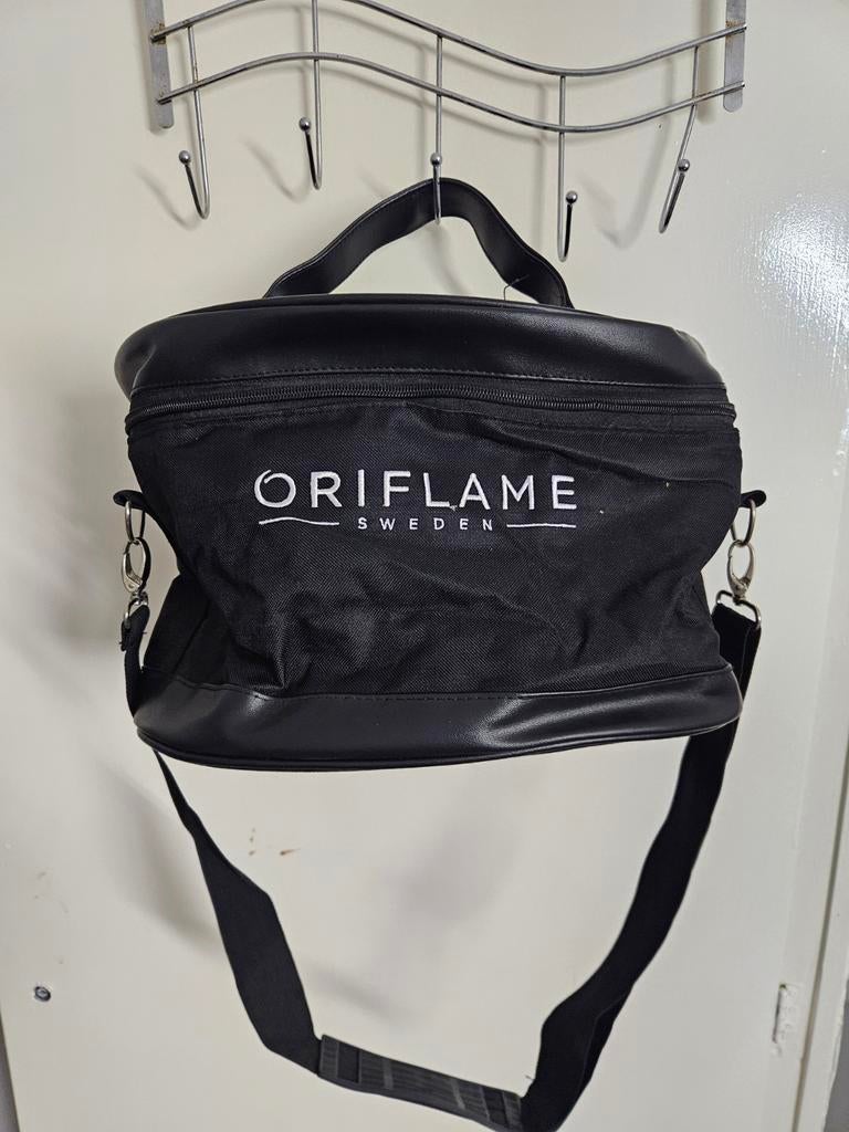 Oriflame Make-up Tas Zwart, Ophalen of Verzenden, Nieuw, Zwart, Softcase