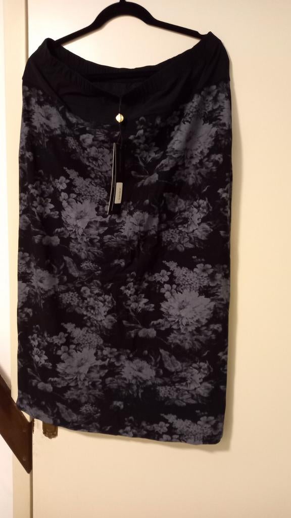 Rok plus basics maat 46., Kleding | Dames, Grote Maten, Ophalen of Verzenden, Zo goed als nieuw, Zwart