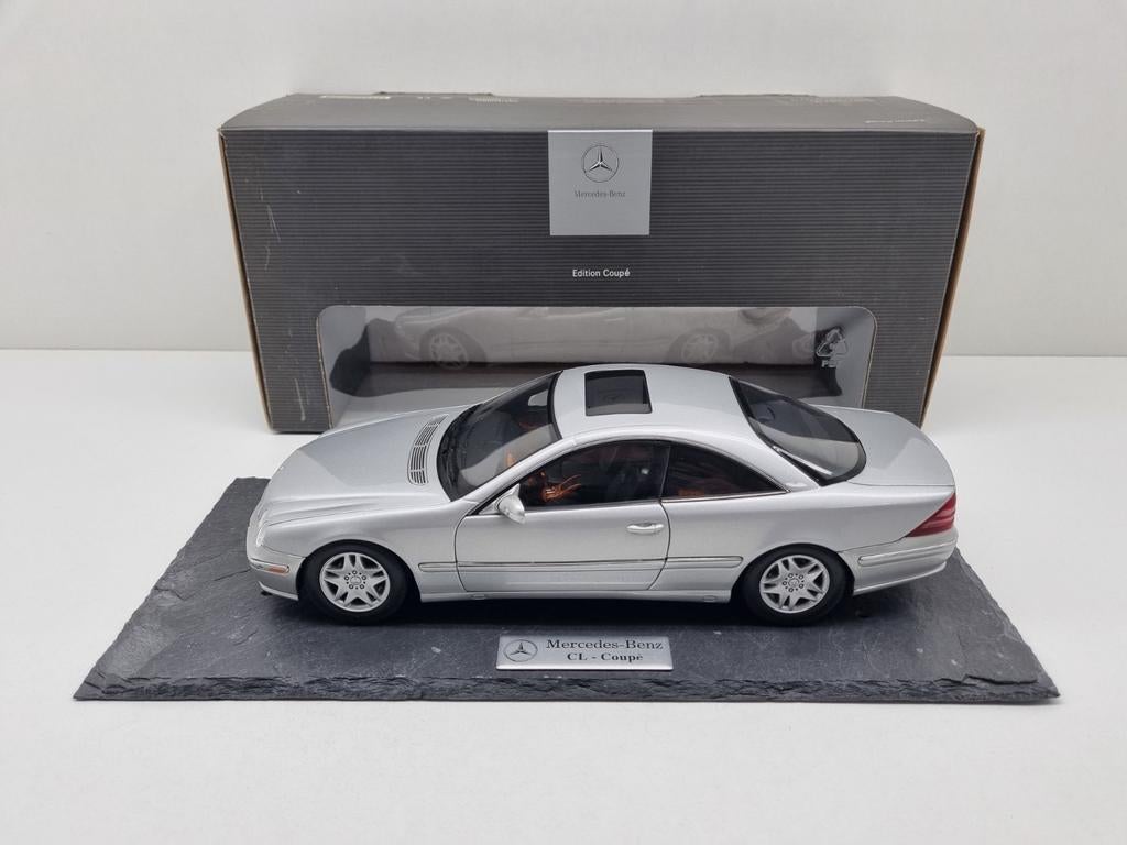 Autoart Dealer
Mercedes-Benz CL 500 Coupe
1:18 Nieuwstaat, Hobby en Vrije tijd, Modelauto's | 1:18, Ophalen of Verzenden, Zo goed als nieuw