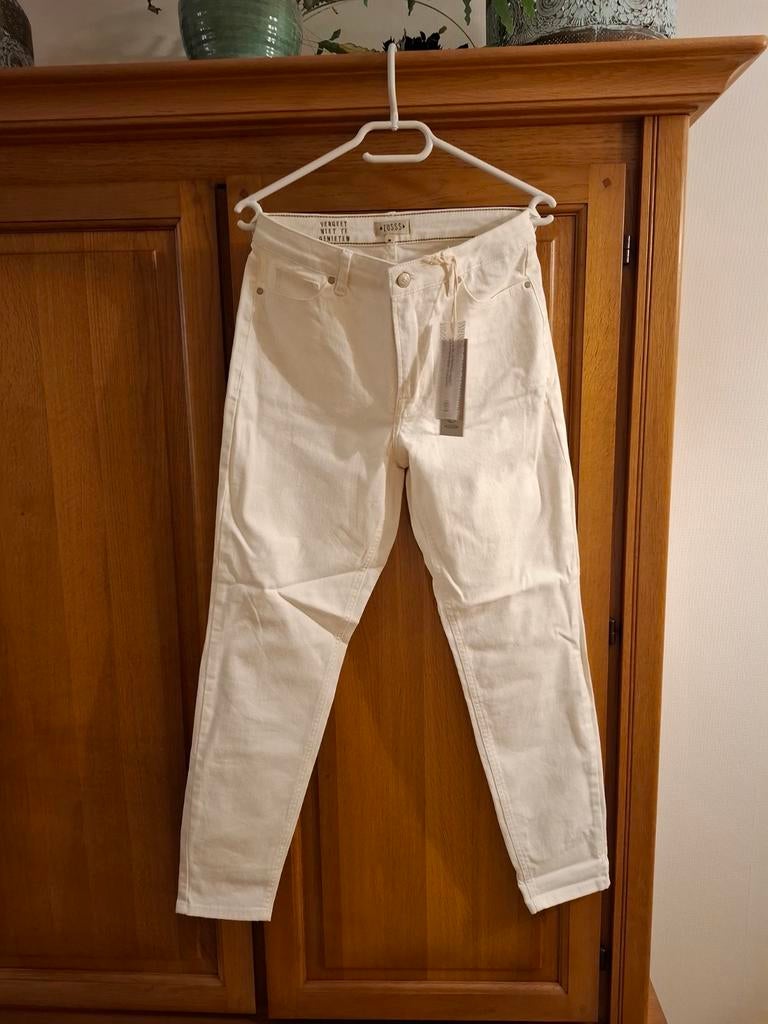 Mom jeans, Maat 38/40 (M), Wit, Ophalen of Verzenden, Zo goed als nieuw