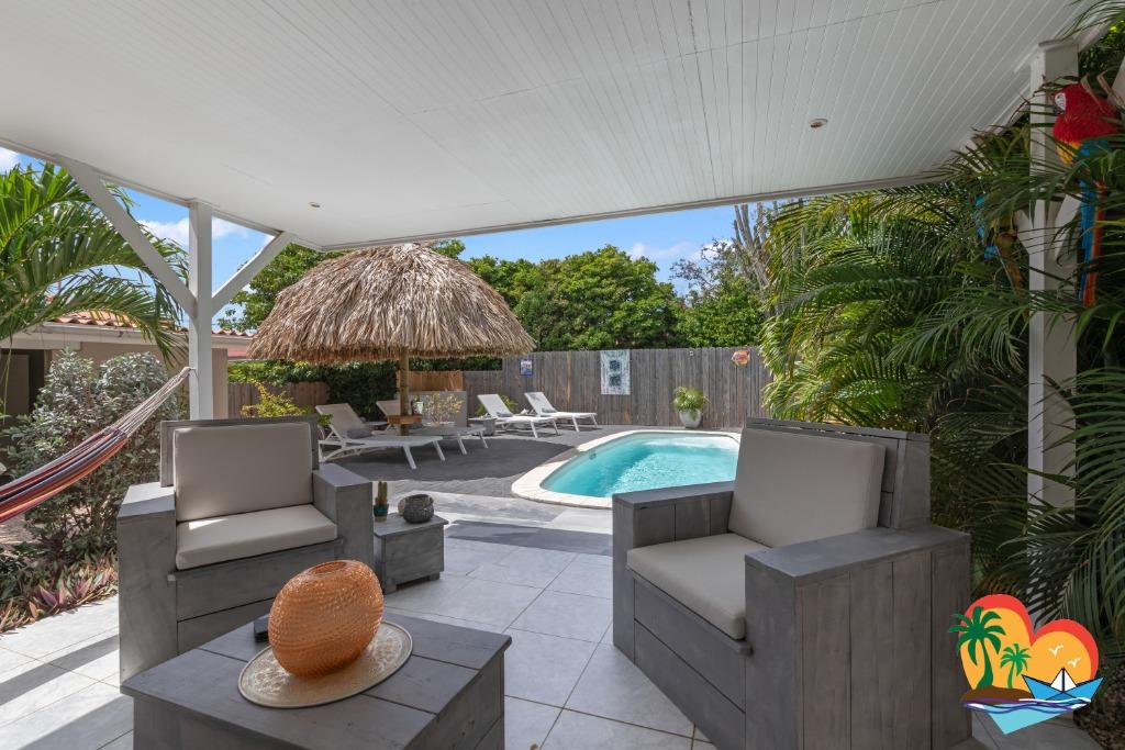 Villa met zwembad tussen Mambo en Jan Thiel te Curacao, Dorp, Wasmachine, Curaçao, Chalet, Bungalow of Caravan