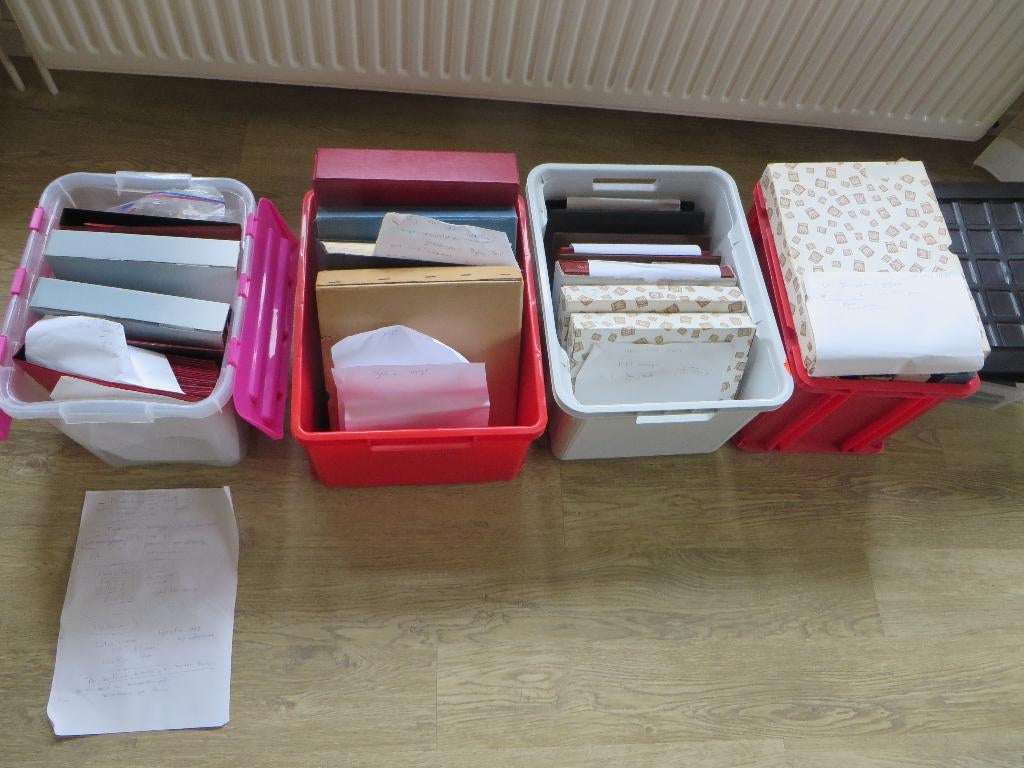Postzegelverzameling ( zie omschrijving) 2 stuks Guldentijd., Postzegels en Munten, Ophalen, Na 1940, Postfris