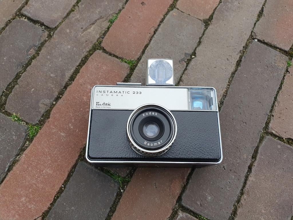 Prachtige Kodak Instamatic 233 met Flitsblokje  €39, Ophalen of Verzenden, Zo goed als nieuw, Compact, Kodak