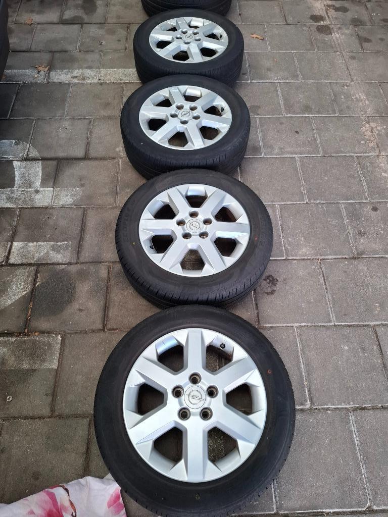 2 setjes l.m velgen opel corsa e opc 18 inch steek 5x110,, Auto-onderdelen, Banden en Velgen, Ophalen, 16 inch, Zomerbanden, Banden en Velgen