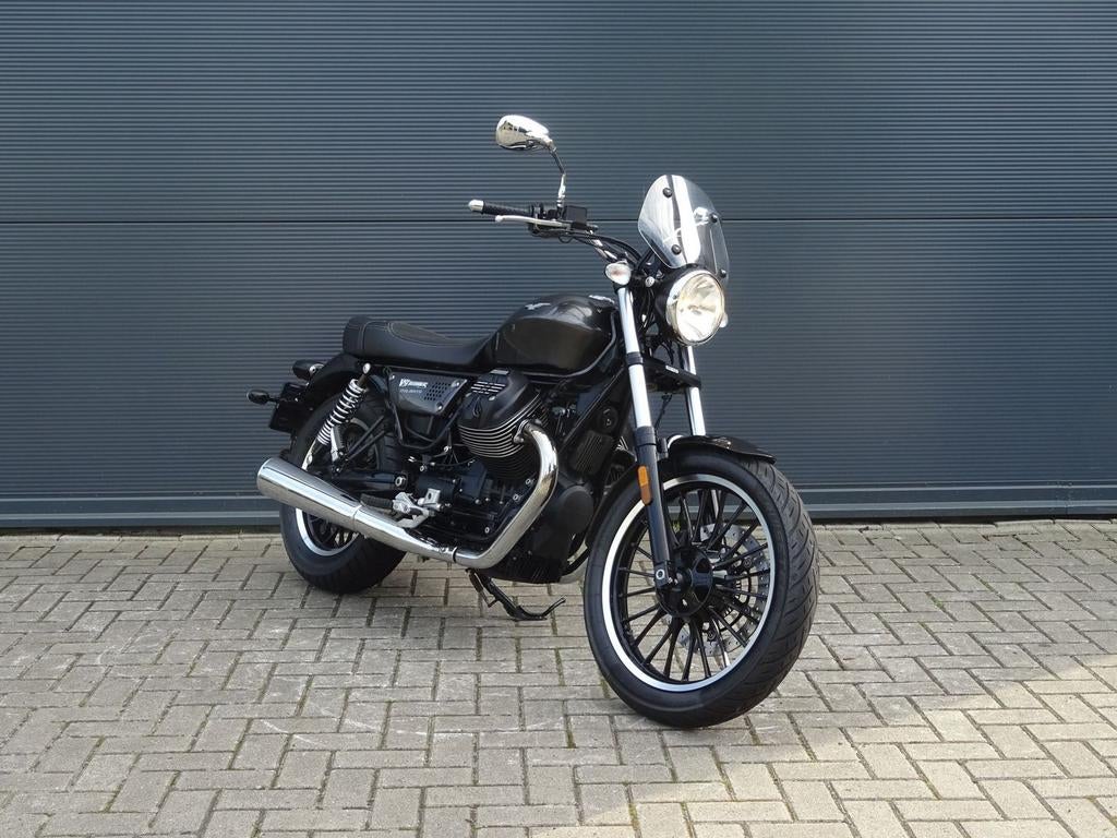Moto Guzzi V9 Roamer 2019 V 9 ABS  grigio, Motoren, Motoren | Moto Guzzi, 853 cc, 2 cilinders, Motorrijbewijs A, Bedrijf